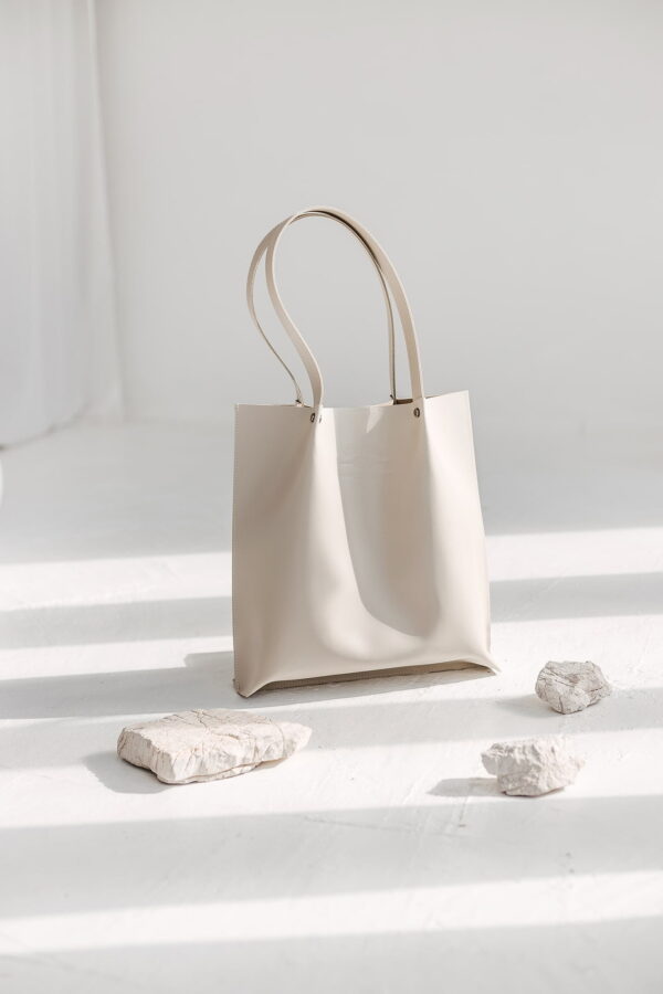 SAULĖLYDŽIO PELĖDA BRAVO